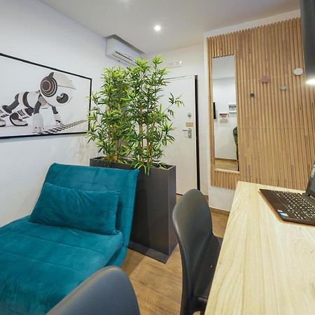 Run House 07 Rooms & Apartments กัสซาโน เดลเล มูร์เจ ภายนอก รูปภาพ