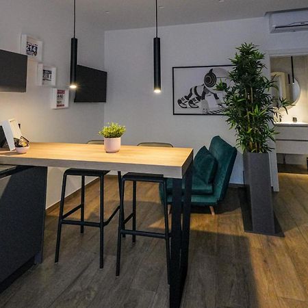 Run House 07 Rooms & Apartments กัสซาโน เดลเล มูร์เจ ภายนอก รูปภาพ