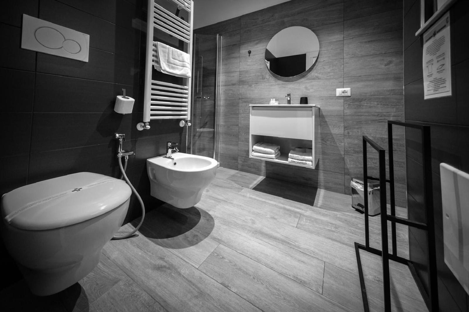 Run House 07 Rooms & Apartments กัสซาโน เดลเล มูร์เจ ภายนอก รูปภาพ